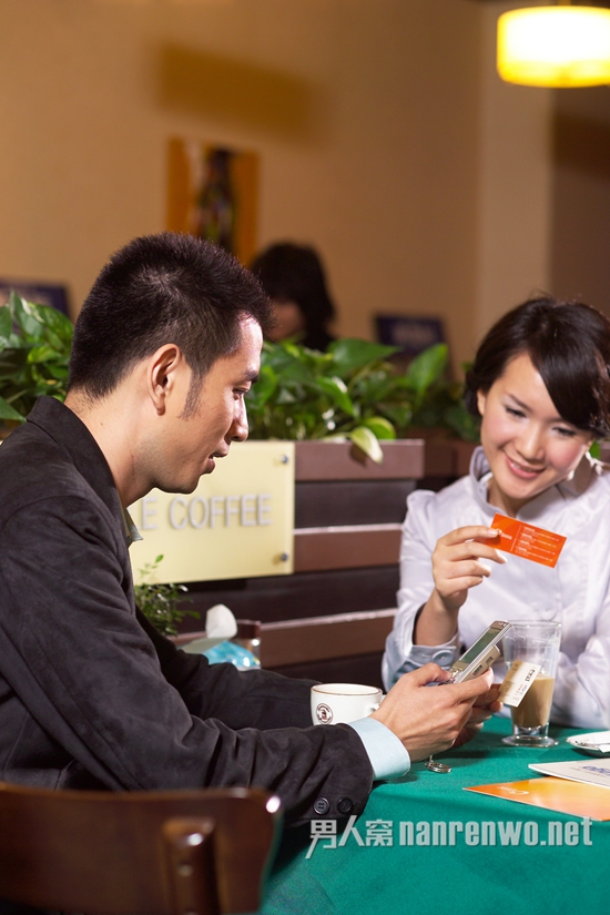 深入<em>聊天技巧</em>:如何<em>跟女人</em>讲故事_男人窝