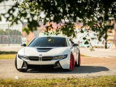 ����BMW i8 ��װ��������