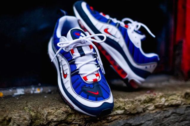 nike�¿��adidas�¿����ǿ�����һ���أ�