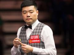 丁俊晖主动承认犯规