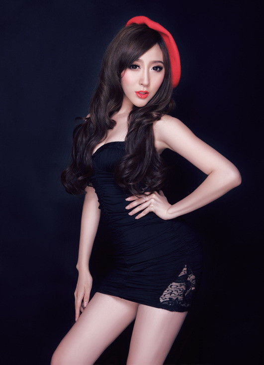 ��ѩޱ ���ڵذ����ǵ�ɣ��