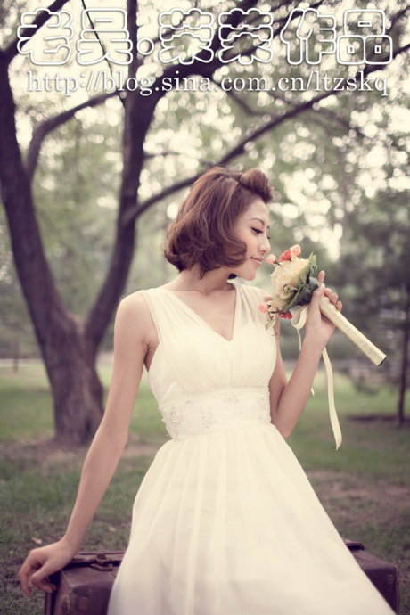 �й���һ��Ů��������լ��Ա ����