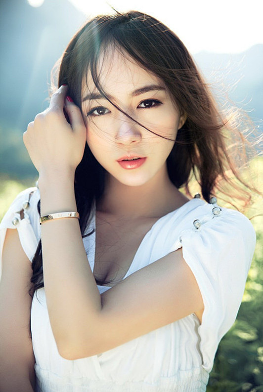 ���쵤 ���е�������Ů