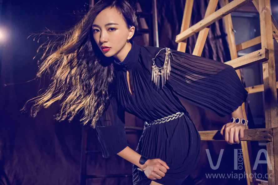 ���쵤 ���е�������Ů