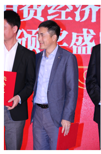 坚持以客户满意为导向 成就茄克之王14年