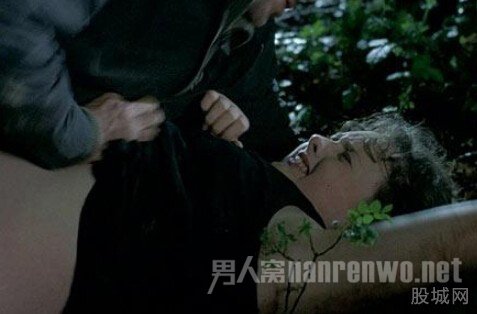 强奸乱伦家庭:父亲强奸<em>女儿</em>718次 <em>女儿</em>为父生