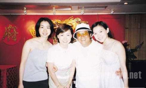 曾宝仪的妈妈是谁?宝妈王美华个人资料