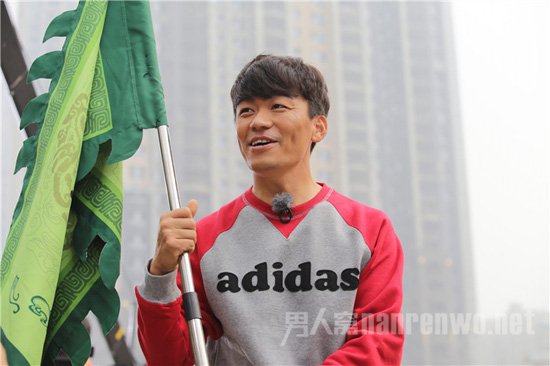 娱乐 影视资讯 > 正文   《奔跑吧兄弟》火爆武汉 王宝强成最终赢家