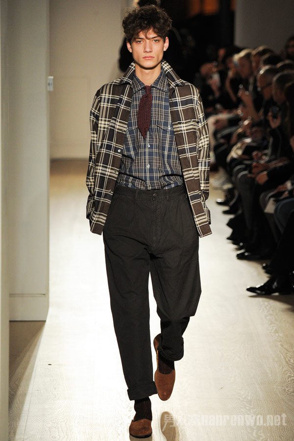 　　Dunhill 2015秋冬男装秀场