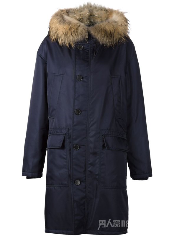 　Valentino约合￥17830