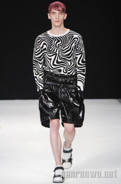 2014春夏男装周：服装不拼接不成活