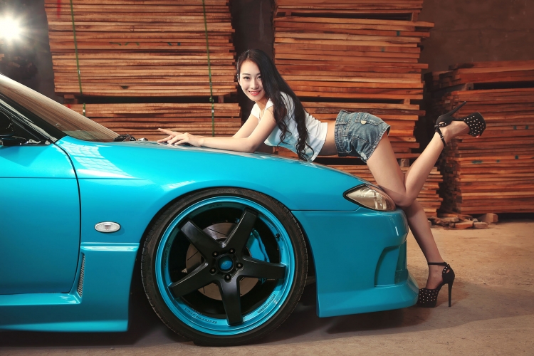 崿СüSilvia