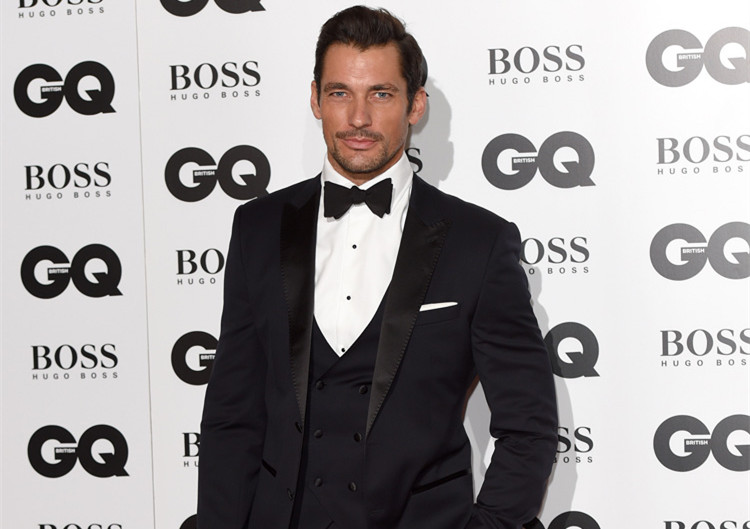 Ħ�����е���ҹʢװ ����Ӣʽ���仪������