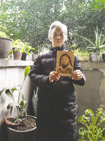 故事女主人公罗秀英