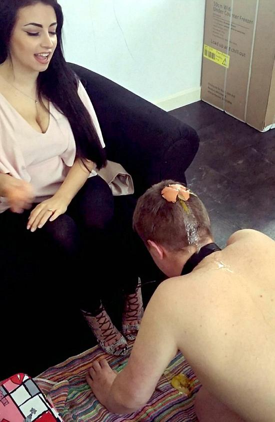 美女职业施虐者虐待男人