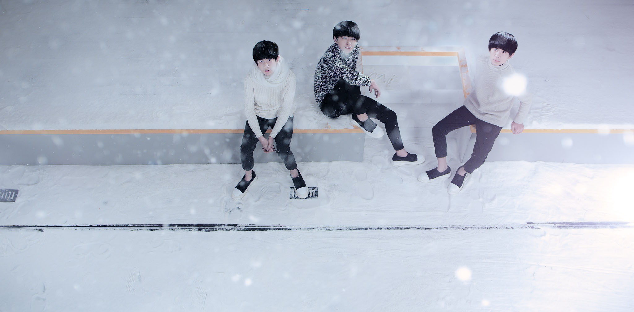 ѧ���׳��� ����TFBOYS��У�ݿ�����