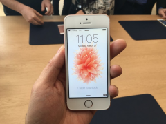 iPhone SEֳ