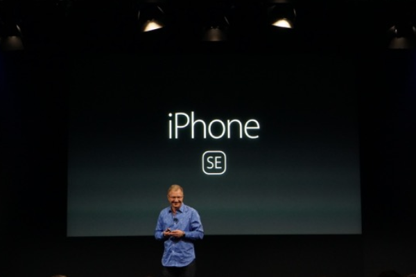 ƻ������4Ӣ��iPhoneSE  �ۼ�3288Ԫ��