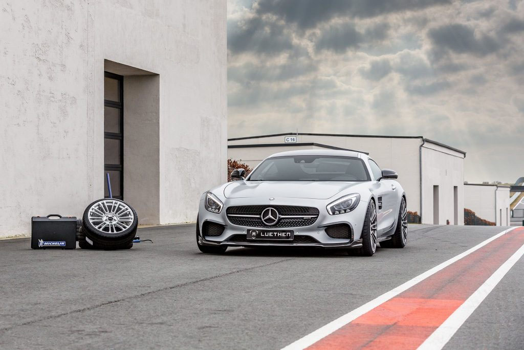 ÷����˹-����AMG GT��װ ���Ӳ�ʧ����