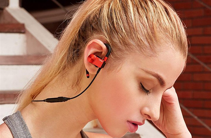 ʱ�м�Լ��1 MORE EB100������������