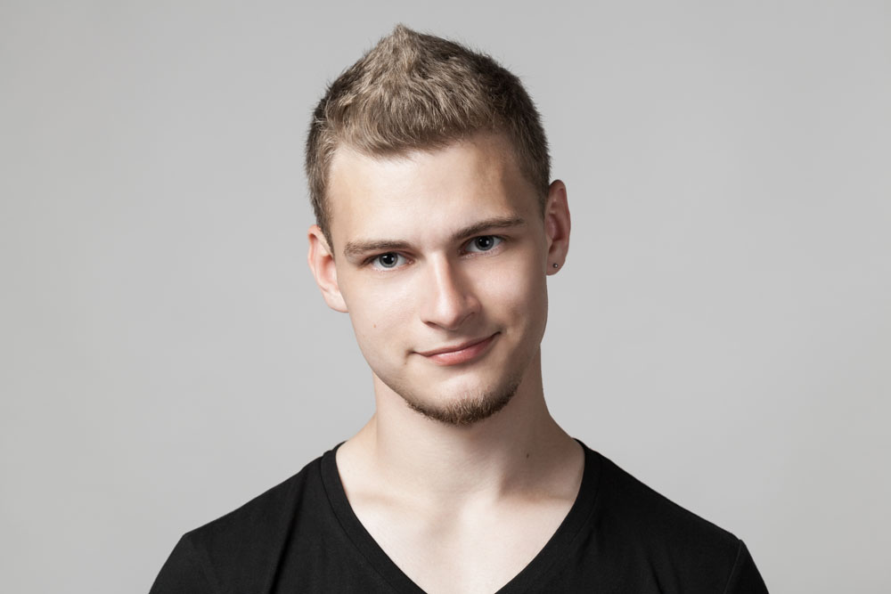 ��ôȥ��ͷ����� �γ��ණ������ı��Ӱ׻���