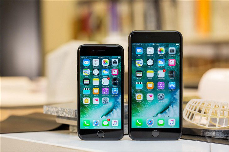 ȡ��Home��/����ȫ������� ��һ��ƻ��iPhone 8�ع�