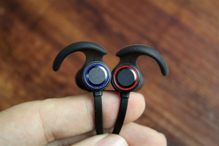 Ū��SNOW�˶������������� �������鼫������Ч��