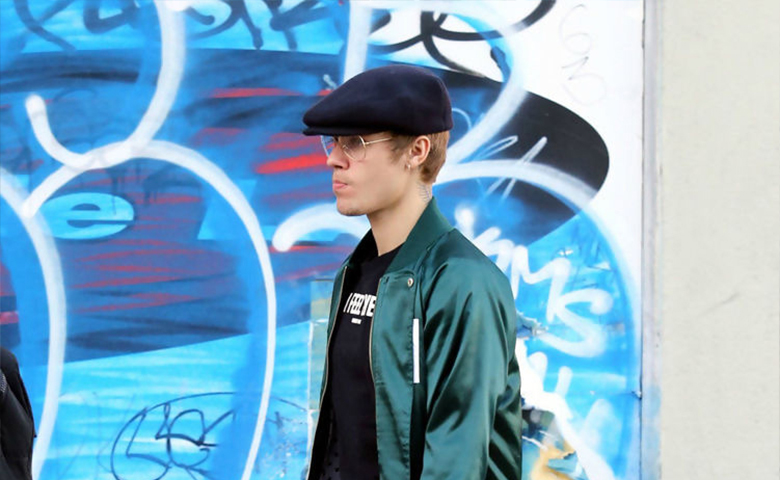 Ѽñ۾ Justin Bieberз˧˴ֲ