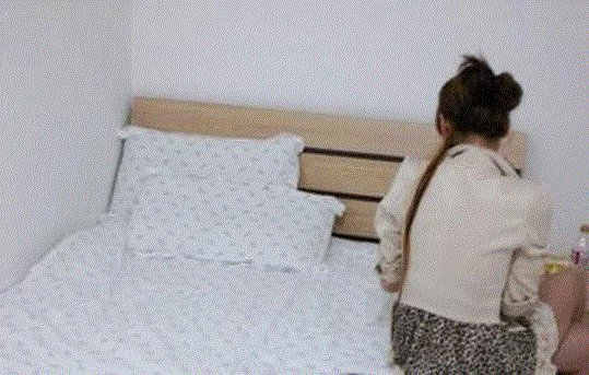 ����һŮ����˯�� һ�����������Ӵ�����