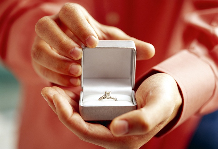 ��Ϧ�������� ��Ϧ���˽���ô��Ů������飿