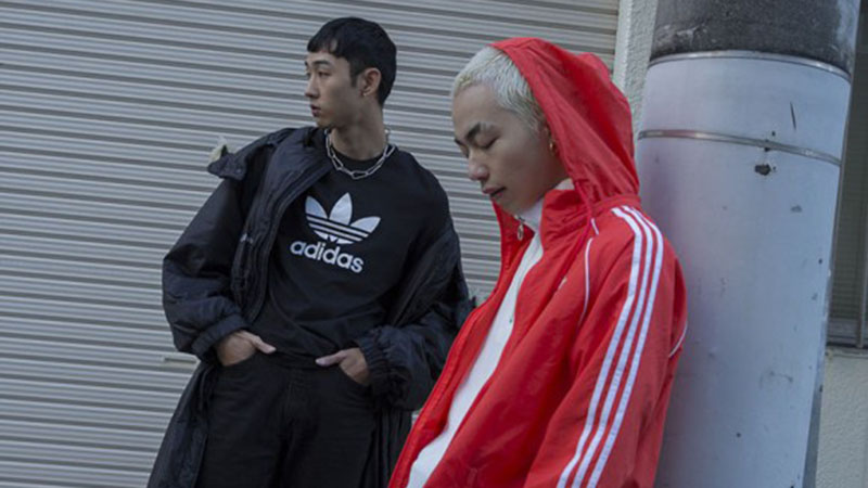 AdidasҲʱгʱдô