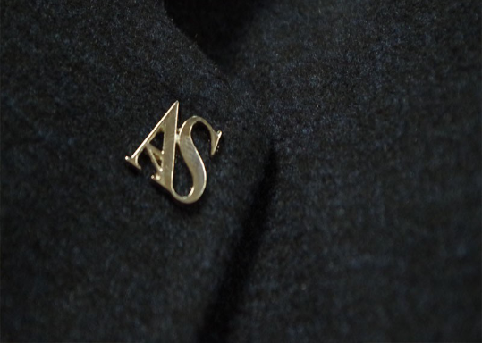 ��Ϊʱ�н糱�е���װ���� ��ȻҪӵ���������Ĺ���