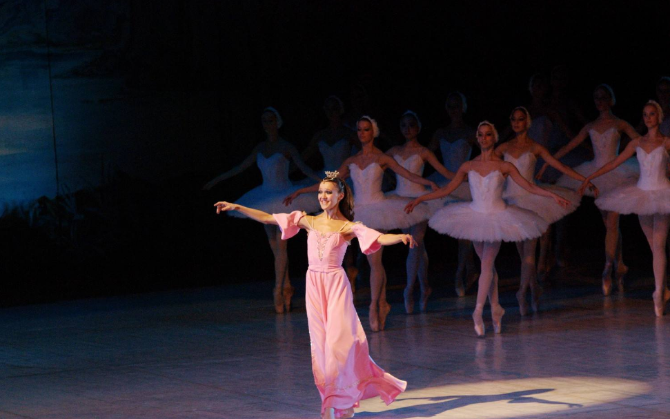 ��̨��Ӱ����չʾ--��μ�¼��̨������Ӱ���֣�