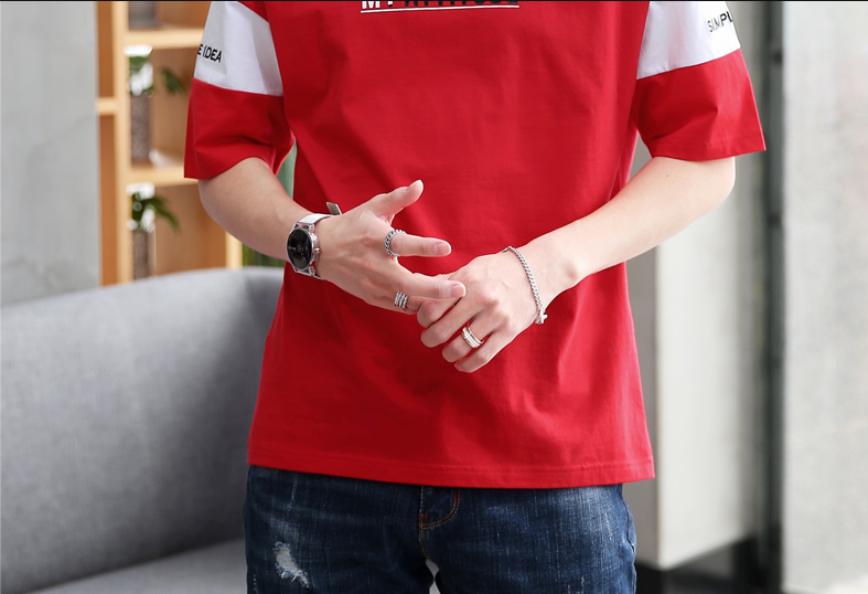 男生的衣服也可以巧用服装的色彩进行搭配,你知道吗?