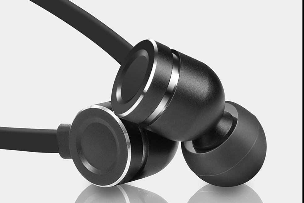 ʱ���ഺ�ĹҲ������˶����� ʱ�д��˵ıر������