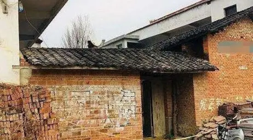 男子杀3村民后自杀  案件调查过程中竟发现另一具男尸