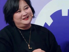 �����Ӧ�ں�ɫ���е㶫��