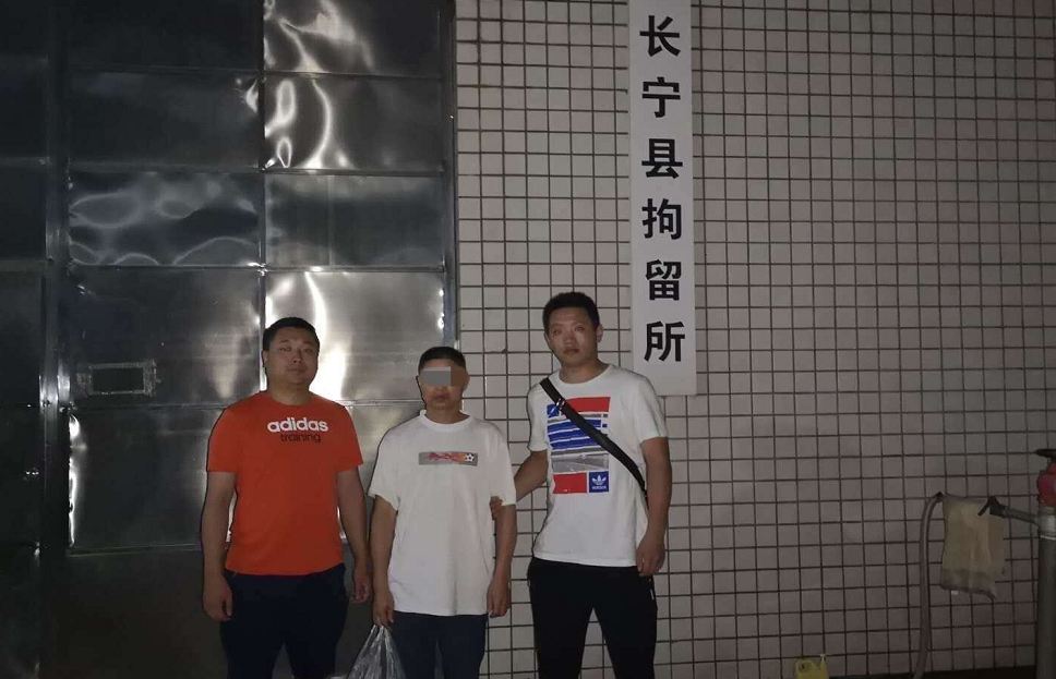 �˱������ҥ���� �����������������˶Դ����Ų���