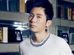 李晨瘦了 撞脸刘嘉玲