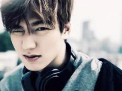 李敏镐吃灌汤包汁水四溅