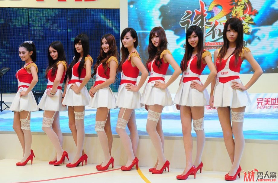 不知道的Showgirl内幕：人前鲜亮人后辛酸