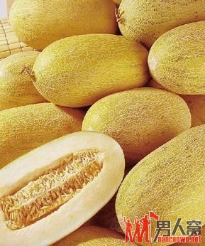 研究发现，有3.5%的哈密瓜中含有沙门氏菌和至贺菌(人与人之间可以传染)。
