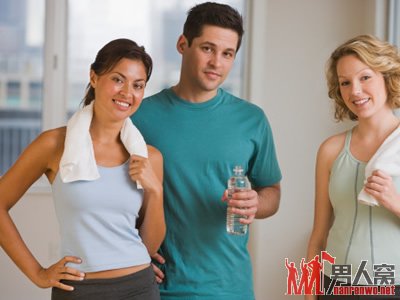 夏季高温多汗 男人臭汗味如何消除？