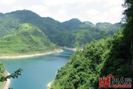 凤凰旅游景点：天龙峡