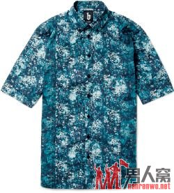 男人穿“花”衣服 更显时髦