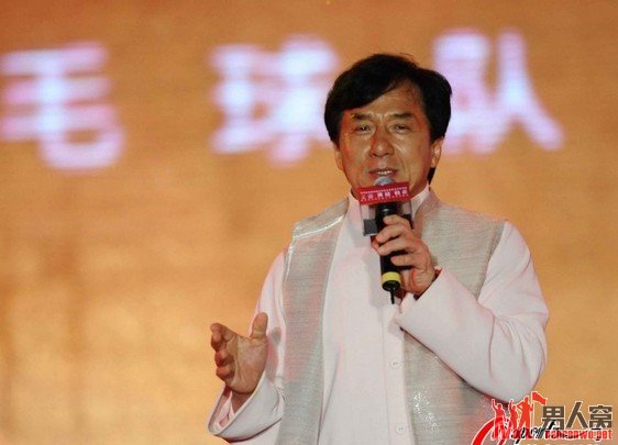国羽东莞举办庆功宴成龙倾情献唱 一夜获利3000多万