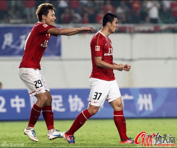 足协杯:恒大6分钟伤2将 恒大1-0辽宁