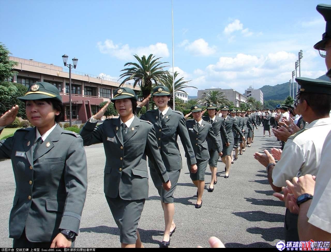 日本女兵私下卖春曝光