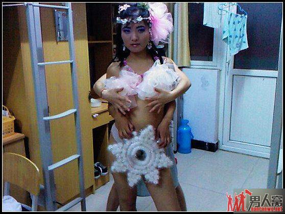 读书读傻的女学生 咱们惹不起！