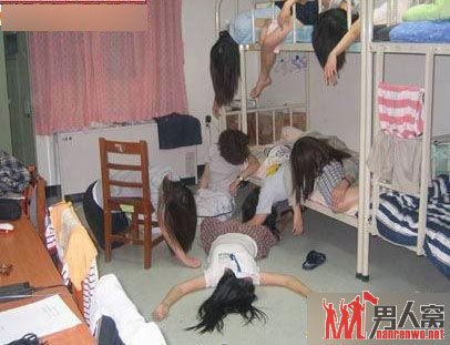 读书读傻的女学生 咱们惹不起！